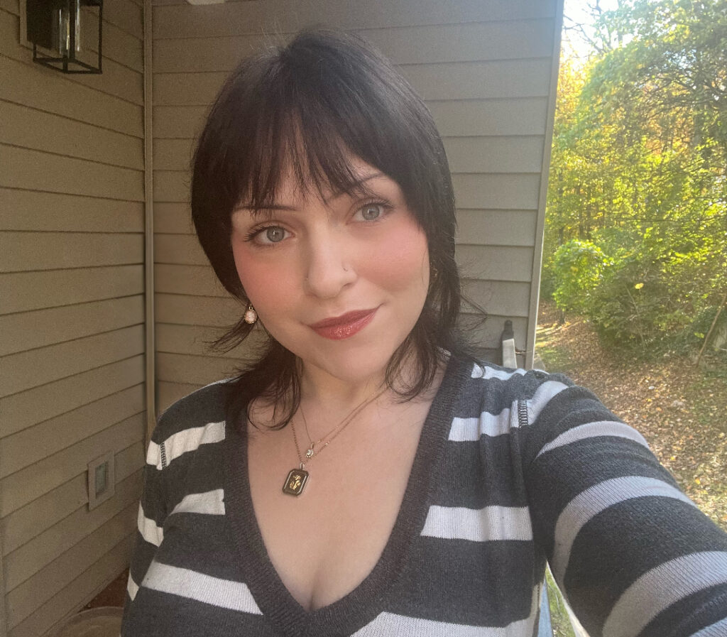 Potrait photo of Veronica Fletcher, Grist Poetry Co-Editor