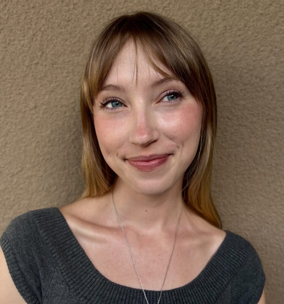 Potrait photo of Cora Schipa, Grist Poetry Co-Editor
